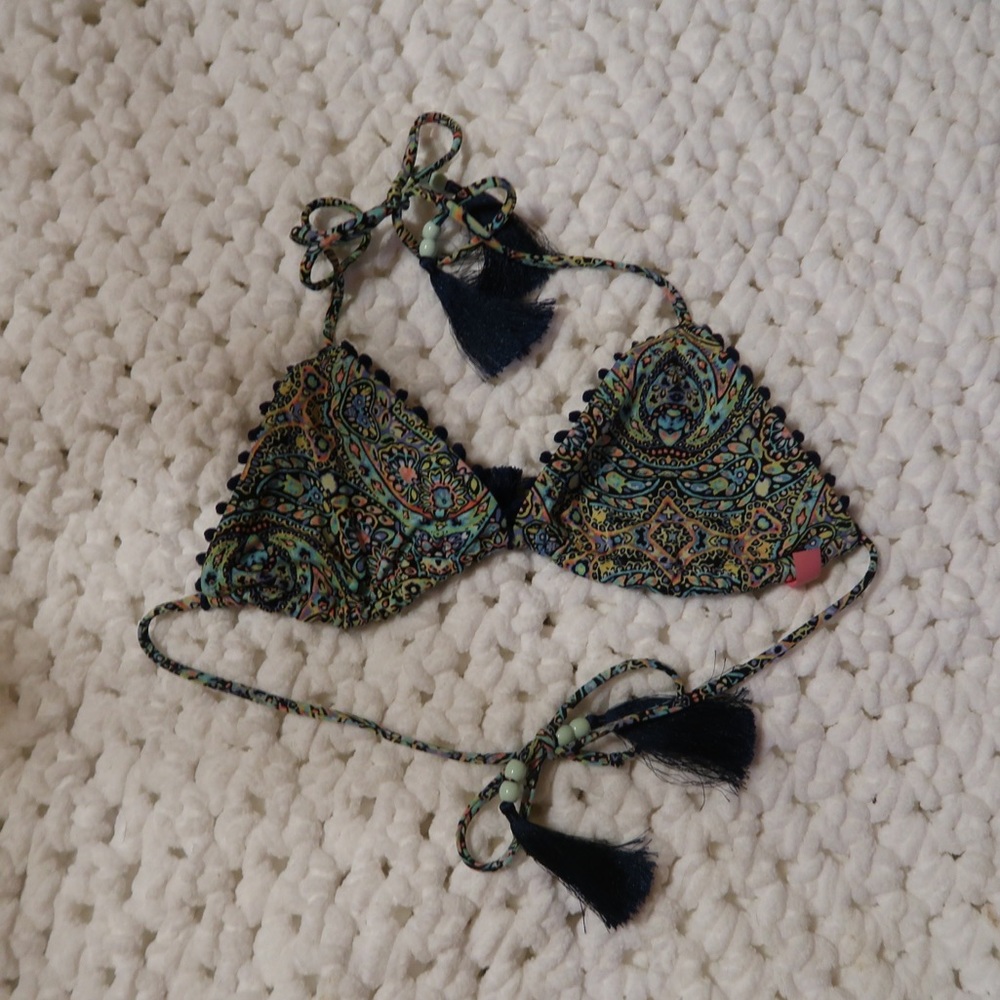 VS Triangle bathing suite top